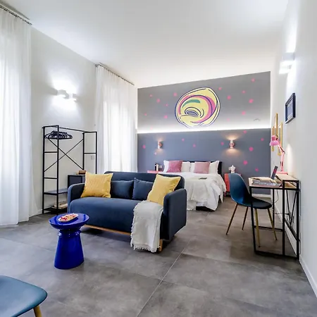 Daire Pallamaglio - Near Station & Historic Center